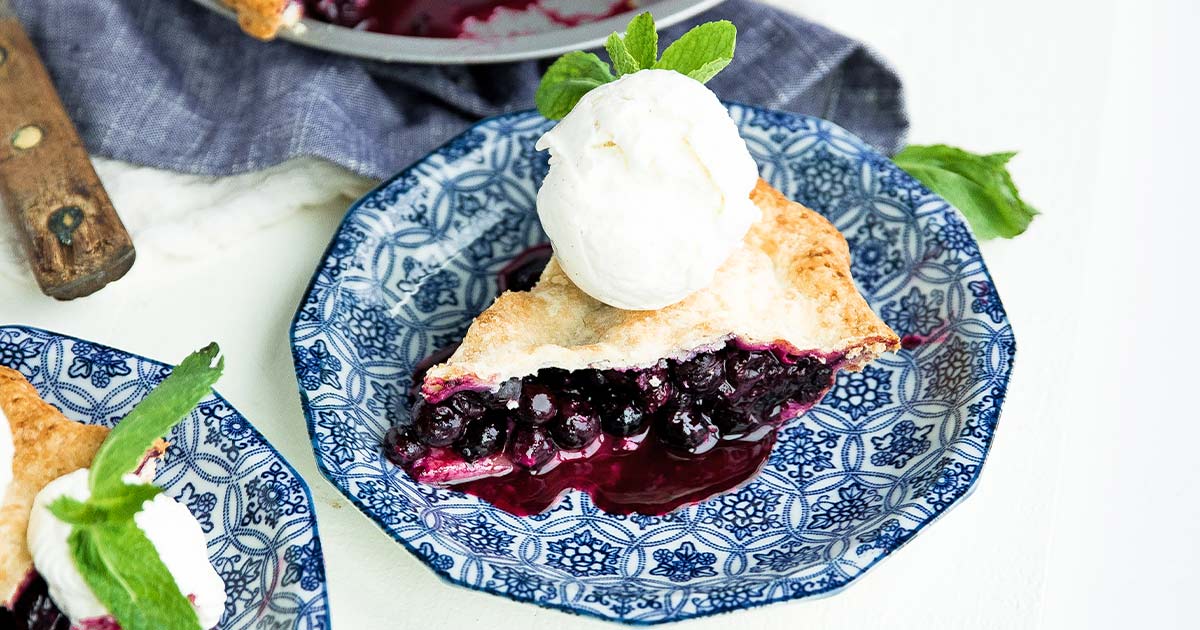 Master Homemade Blueberry Pie: Essential Tips for Flaky Crust